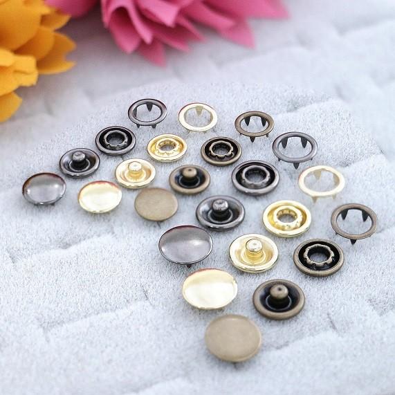 Metal Prong Ring Snaps With Button Cover